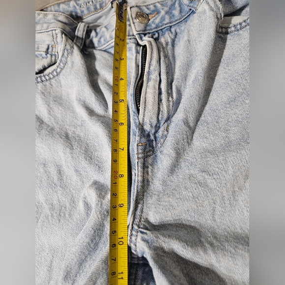 American Eagle Faded Style Strigid Denim Jeans Size 12 - Picture 5 of 7